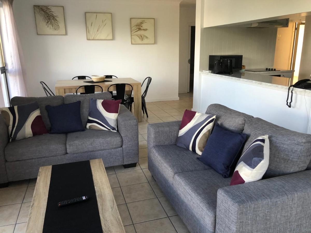 Coral Towers Holiday Suites Cairns Exterior foto