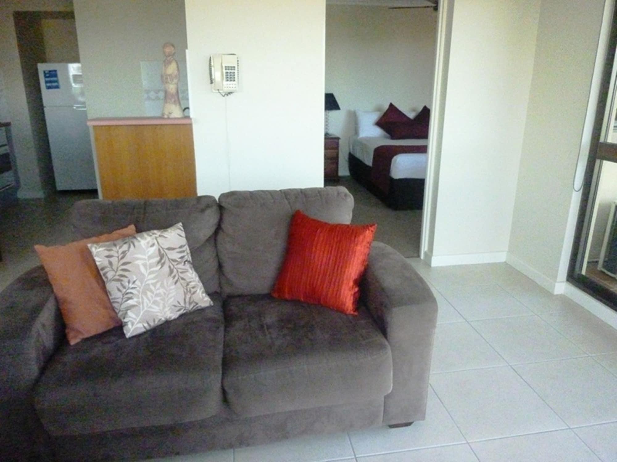 Coral Towers Holiday Suites Cairns Exterior foto