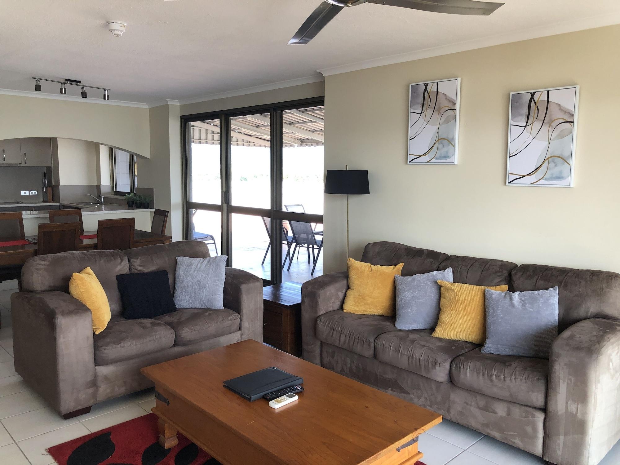Coral Towers Holiday Suites Cairns Exterior foto